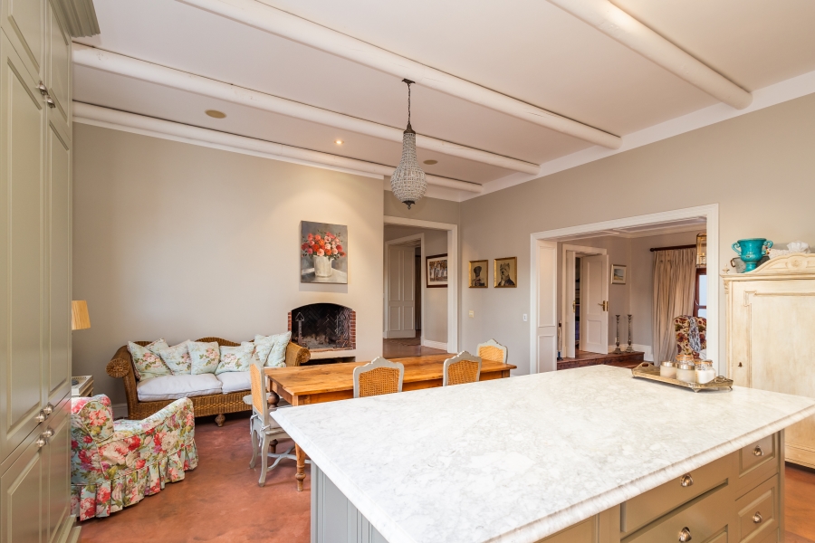 To Let 6 Bedroom Property for Rent in The Crags Western Cape